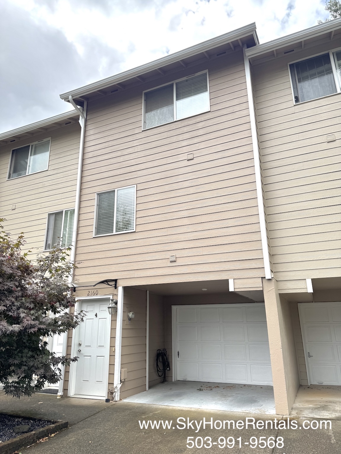 2160 Maplewood Drive South - 2160