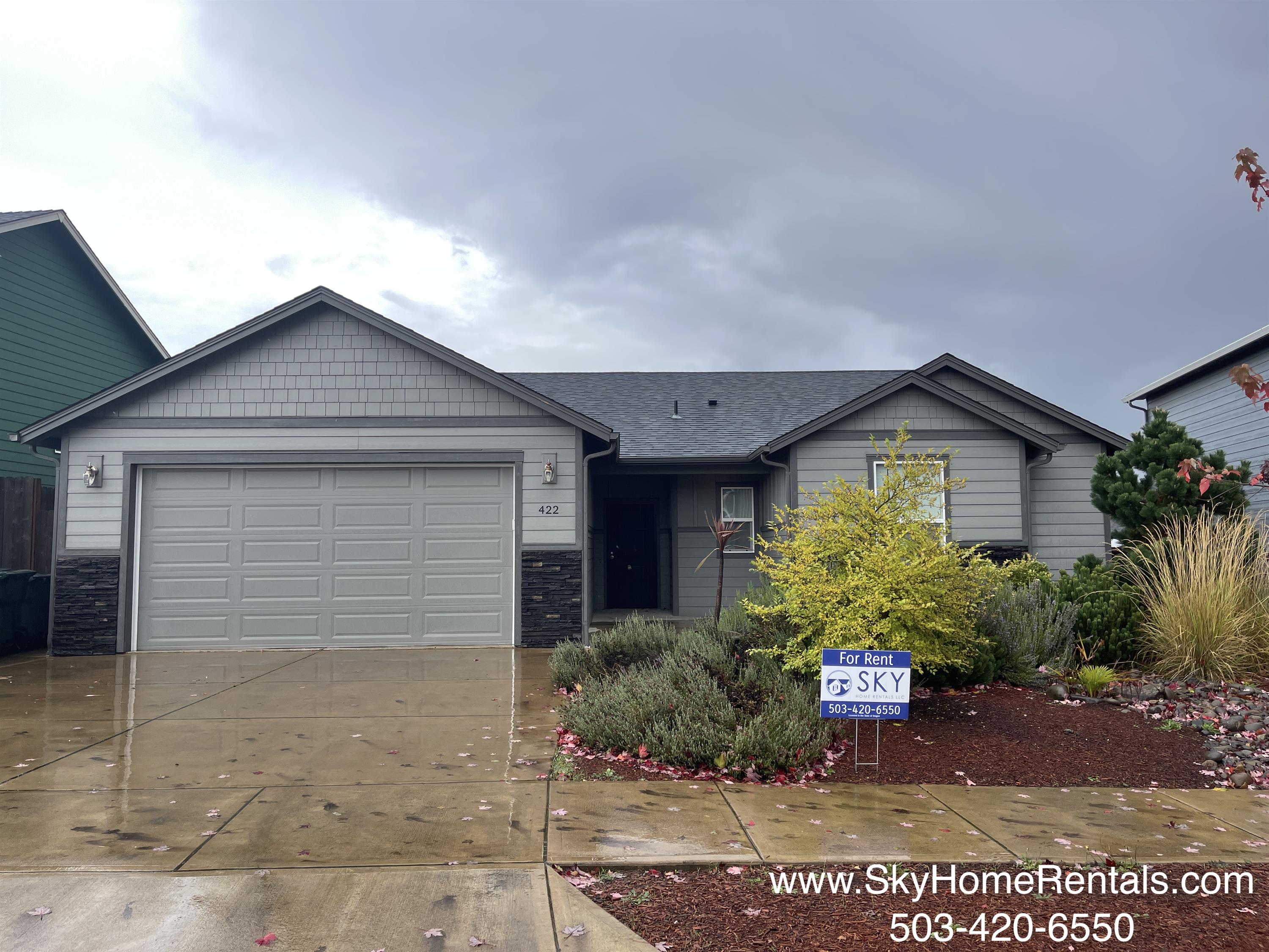 422 Eagle Feather Street Northwest