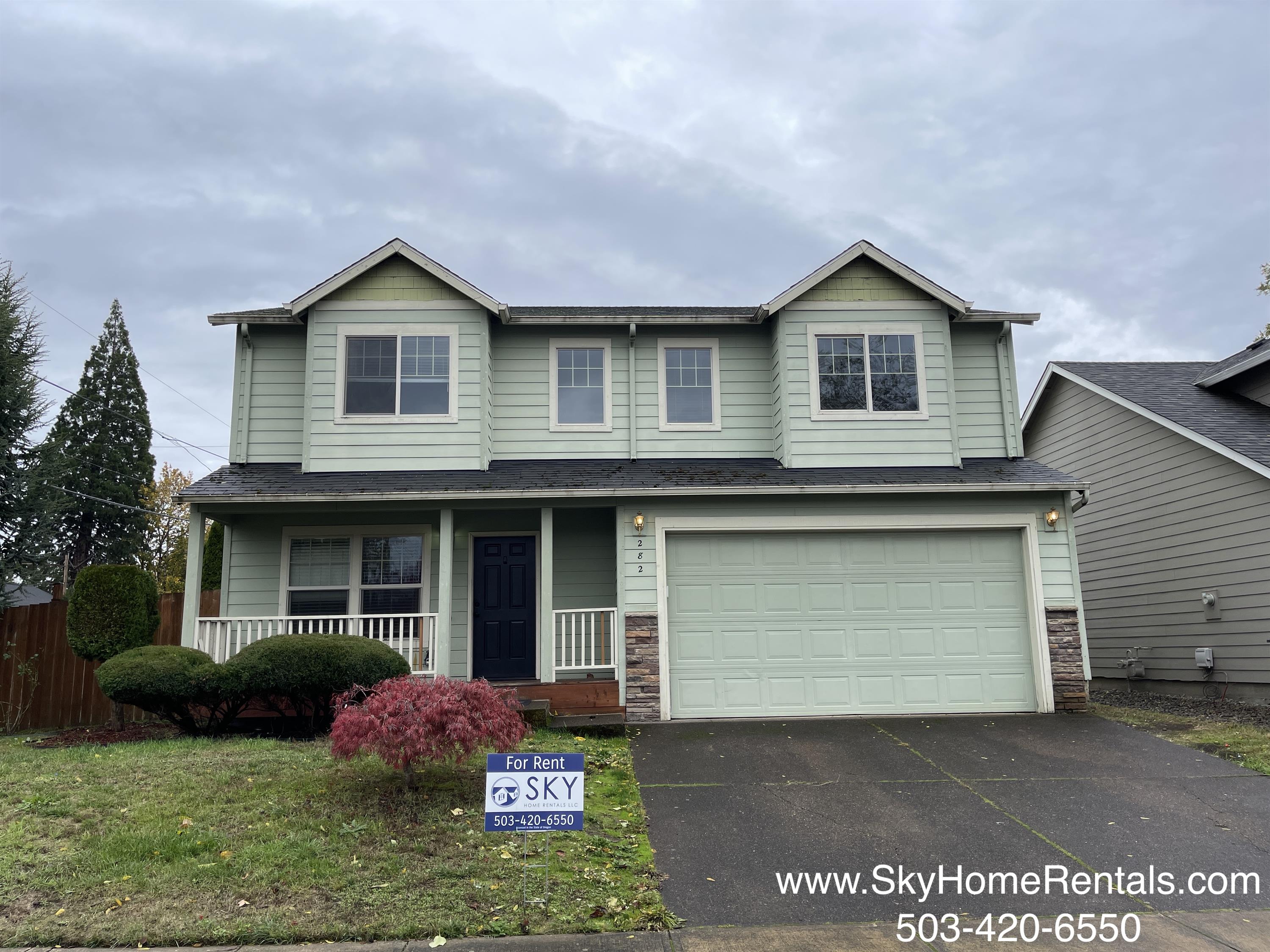 282 Laurine Street Northeast